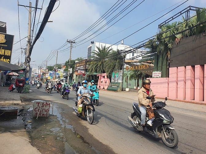Hình ảnh Chính Chủ Gửi Bán Lô Đất Mặt Tiền Nguyễn Duy Trinh, P.Phú Hữu