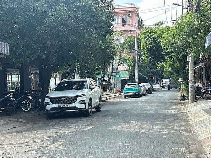 Hình ảnh CHDV 6 lầu mới ngang 7m 148m2 17PN HXT Quang Trung gần chợ HTT 24.9 tỷ