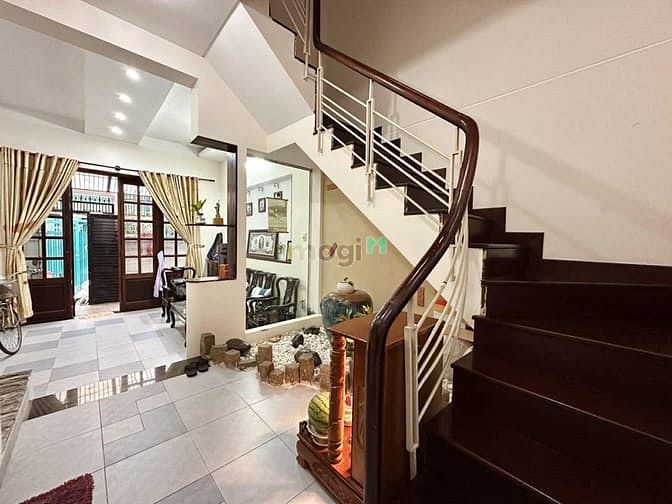 Hình ảnh Q3-  Trần Quang Diệu- 4 tầng 2 mặt hẻm trước sau- 70m2