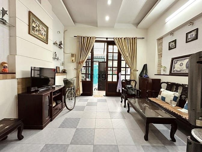 Hình ảnh Q3-  Trần Quang Diệu- 4 tầng 2 mặt hẻm trước sau- 70m2
