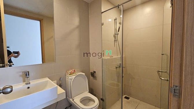 Hình ảnh Mb6623 nạp rút nhanh chóng Sky line Q7 cho thuê 3pn căn góc đủ nội thất vào ở được ngay