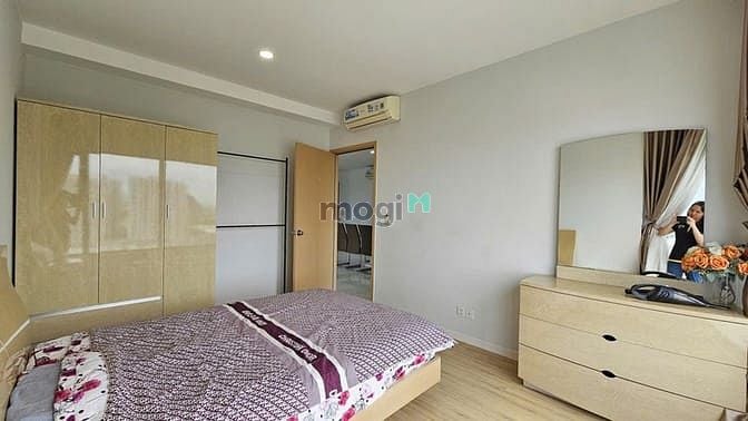 Hình ảnh Mb6623 nạp rút nhanh chóng Sky line Q7 cho thuê 3pn căn góc đủ nội thất vào ở được ngay