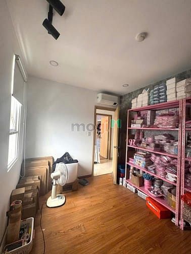 Hình ảnh Chung cư 590 CMT8, Quận 3: 90m2, 3p ngủ, máy lạnh, 13triệu