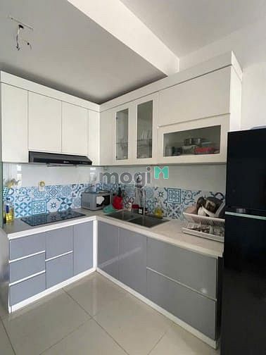 Hình ảnh Chung cư 590 CMT8, Quận 3: 90m2, 3p ngủ, máy lạnh, 13triệu