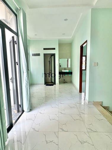 Hình ảnh Nhà 7x20 5 tầng 7 phòng ngủ Đường Lê Văn Quới hẻm 8m