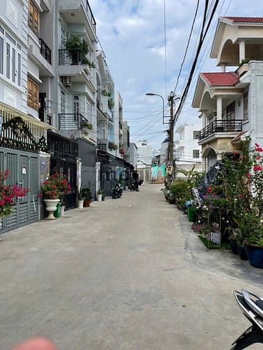 Hình ảnh Bán đất hẻm xe hơi đường 339- Phước Long-Quận 9 - Ngang 4.5 x 22m
