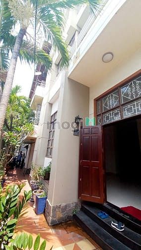 Hình ảnh Biệt thự 5 tầng KDC Lý Phục Man, Bình Thuận Quận 7. 10*14 , 14,2 tỷ.