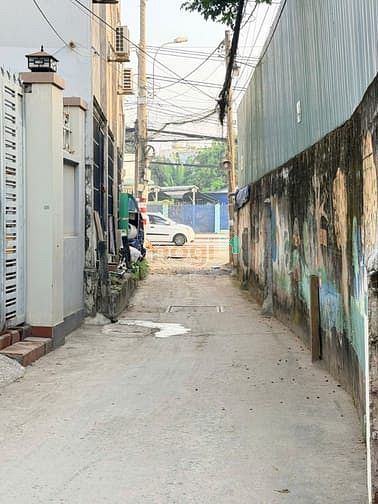 Hình ảnh Bán Đất thổ cư Quận 2 Cách Nguyễn Thị Định 20M đất ngang ~6M