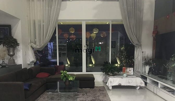 Hình ảnh PENTHOUSE SKY GARDEN 2 – 337m2. 4pn 4wc. Giá 46 triệu/tháng