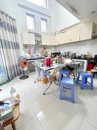 Hình ảnh Nhà lô góc 2 mặt tiền hẻm Quận 3