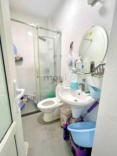Hình ảnh Nhà lô góc 2 mặt tiền hẻm Quận 3