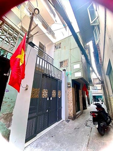 Hình ảnh Nhà Đẹp Mới Quận 3 Sát Mặt Tiền Đường