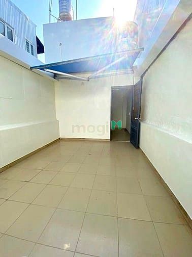 Hình ảnh Nhà Đẹp Mới Quận 3 Sát Mặt Tiền Đường