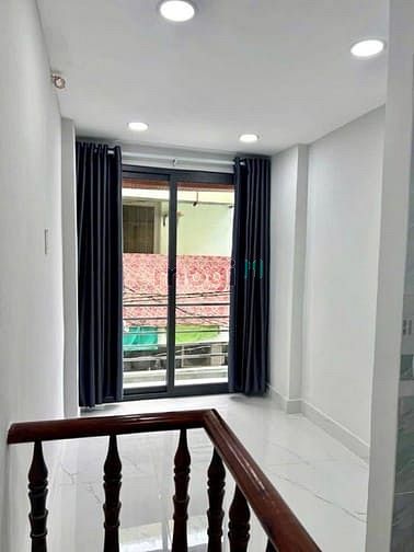 Hình ảnh Nhà Mới Cách Mạng Tháng Tám Quận 3