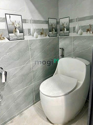 Hình ảnh Nhà Mới Cách Mạng Tháng Tám Quận 3