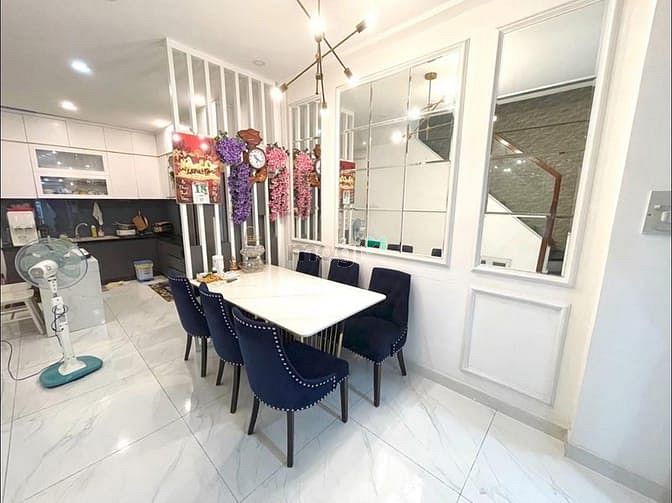 Hình ảnh Nhà Đẹp Hẻm Xe Hơi Lê Văn Sỹ Quận 3