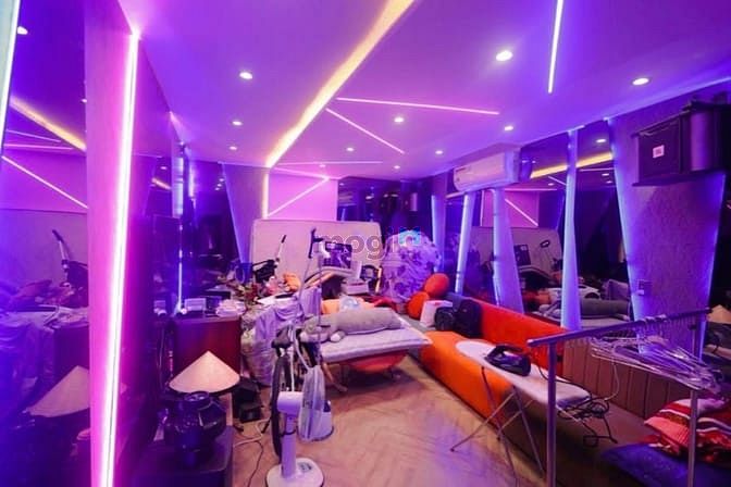 Hình ảnh Nhà Đẹp Trần Văn Đang Hẻm Xe Hơi Quận 3