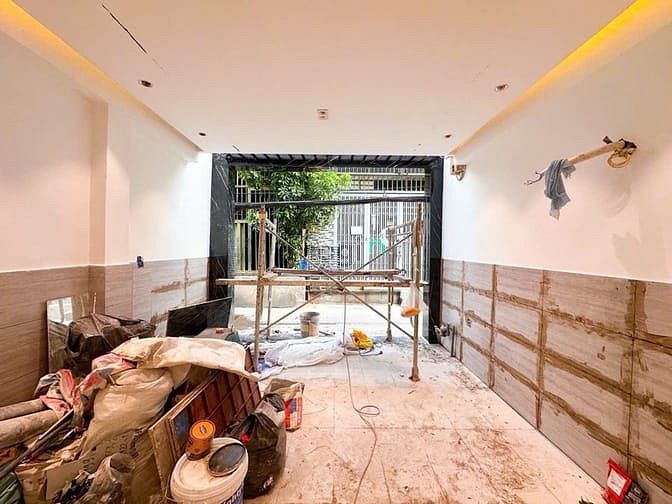 Hình ảnh Nhà Phố Hiện Đại Sang Trọng- Hẻm 3,5m 160 Nguyễn Văn Quỳ Sổ hồng riêng