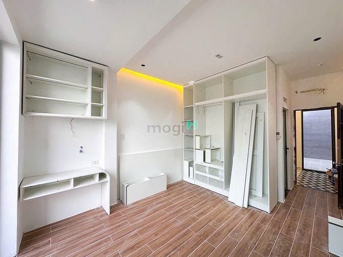 Hình ảnh Nhà Phố Hiện Đại Sang Trọng- Hẻm 3,5m 160 Nguyễn Văn Quỳ Sổ hồng riêng