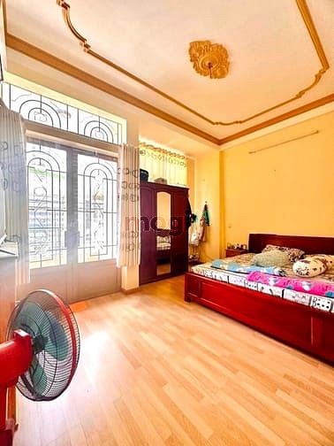 Hình ảnh Nhà 3 Tầng BTCT Cách Mạng Tháng Tám