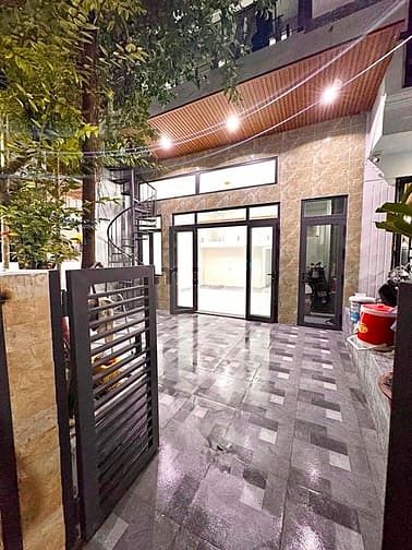 Hình ảnh Nhà Đẹp Cách Mạng Tháng Tám - Nở Hậu
