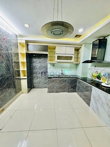 Hình ảnh Phòng Máy Lạnh ~16Mv, Tầng Lửng, khách Nữ