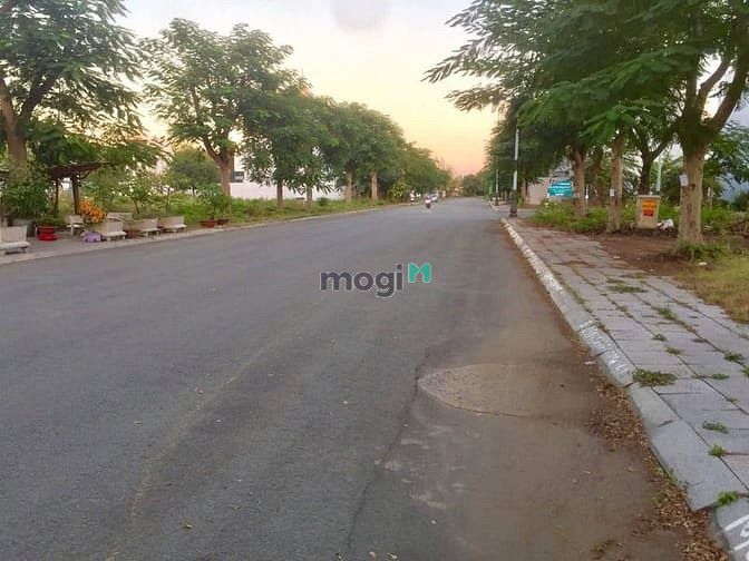 Hình ảnh BÁN ĐẤT dự án VILLA THỦ THIÊM Quận 2 Lô O - ĐỐI DIỆN CV ngang 10M