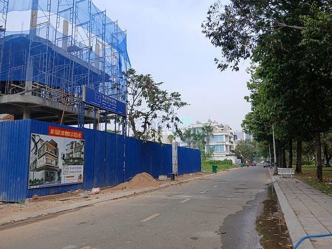 Hình ảnh BÁN ĐẤT KHU VILLA THỦ THIÊM Quận 2 ĐỐI DIỆN Công viên ngang 10M