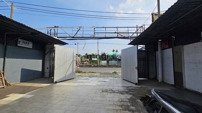 Hình ảnh Cho thuê kho mặt tiền QL1A, 40 triệu