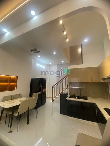 Hình ảnh Nhà quang trung nội thất cao cấp