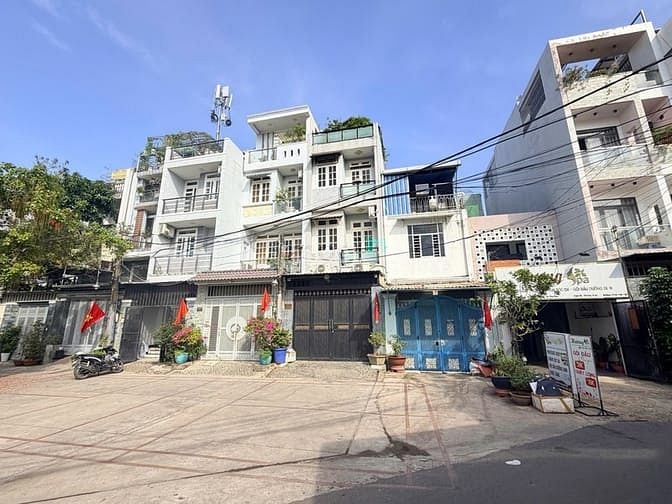 Hình ảnh Chính chủ gửi bán Nhà phố hẻm xe hơi 145, Đỗ Xuân Hợp, Phước Long B
