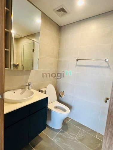 Hình ảnh Chung cư Sky Center, 10 Phổ Quang, TB: 45m2, offictel, 11,5tr
