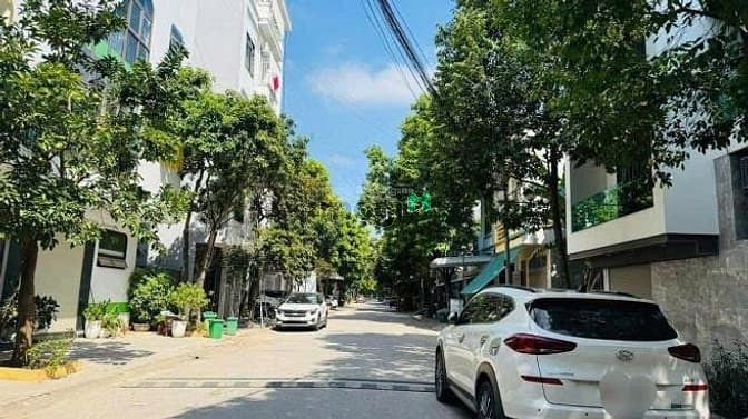 Hình ảnh Bán đất Hoà Lạc, duy nhất 1 lô 100m2, lô góc, thẳng cổng CNC 1, ĐH FPT
