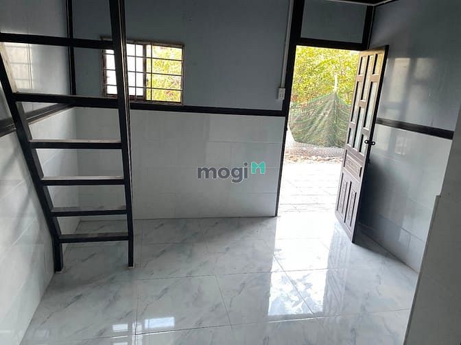 Hình ảnh Phòng trọ mới xây xong, có gác.Q2
