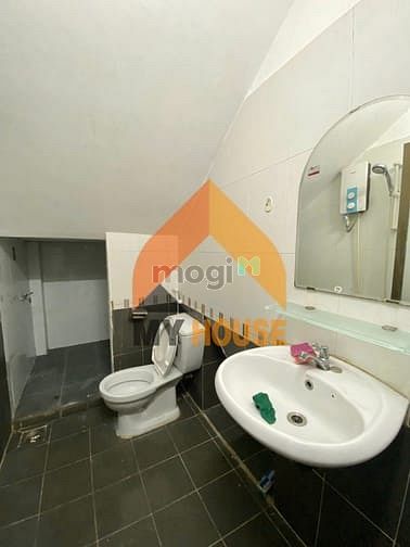 Hình ảnh ÙI ÔI Nhà gì mà rẻ quá trời quá đất  20TR/4PN ngay METRO Q2