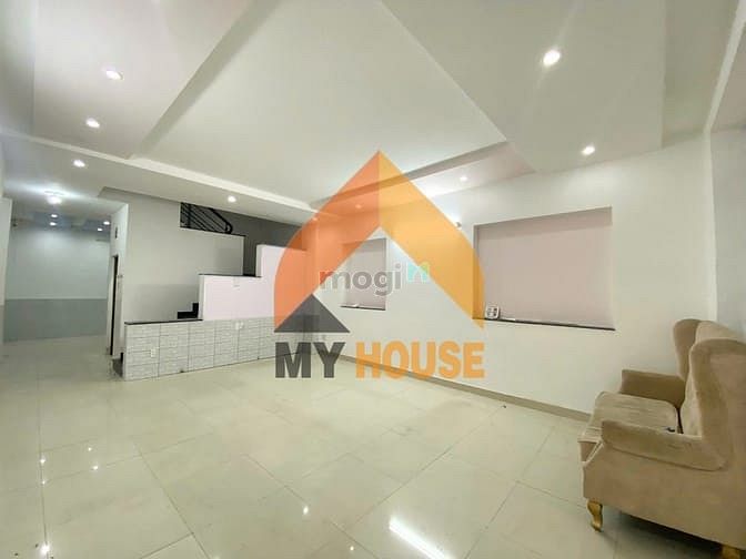 Hình ảnh ÙI ÔI Nhà gì mà rẻ quá trời quá đất  20TR/4PN ngay METRO Q2
