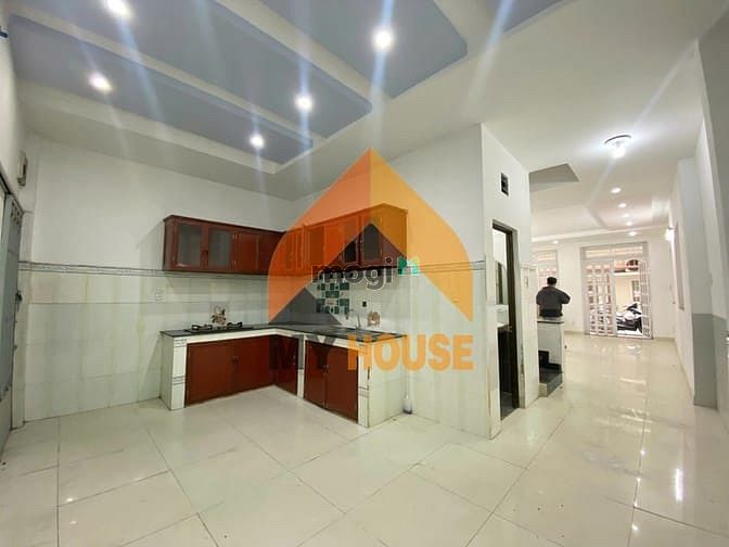 Hình ảnh ÙI ÔI Nhà gì mà rẻ quá trời quá đất  20TR/4PN ngay METRO Q2