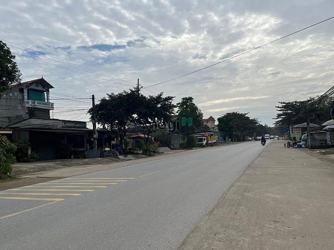 Hình ảnh Cắt lỗ bán gấp mảnh đất tại Hòa Lạc 100m2 full thổ ôtô kinh doanh 3tỷ