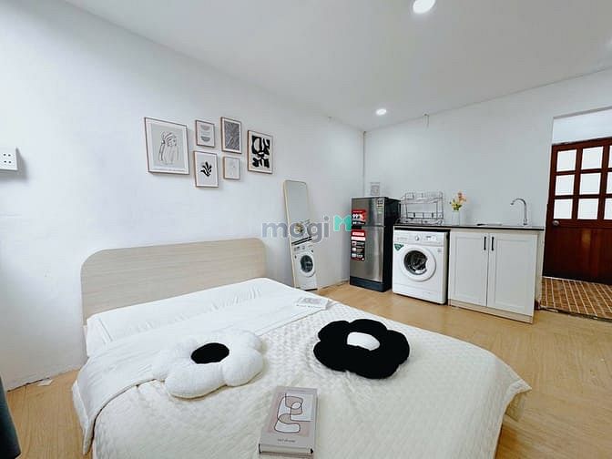 Hình ảnh Mb6623 nạp rút nhanh chóng Studio cửa sổ full nội thất ngay Etown Cộng Hoà Ib ngayyy