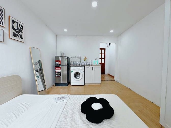 Hình ảnh Mb6623 nạp rút nhanh chóng Studio cửa sổ full nội thất ngay Etown Cộng Hoà Ib ngayyy