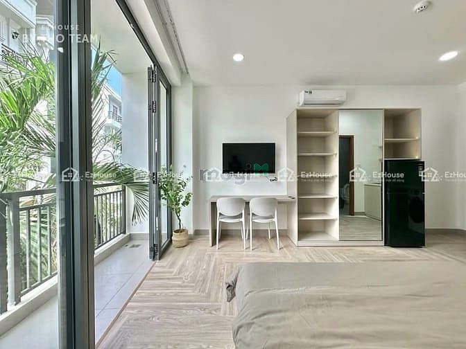 Hình ảnh Cho Thuê Căn Studio Ban Công Full Nội Thất Gần Sân Bay Tân Sơn Nhất