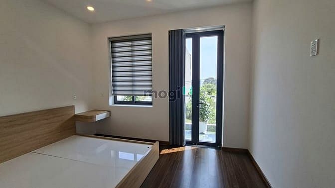 Hình ảnh Bán Nhà Đẹp Đường Xe Hơi 8m Khu Phân Lô Đường Long Phước, 54m2 -2 Tầng