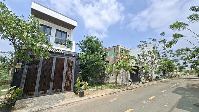 Hình ảnh Bán Nhà Đẹp Đường Xe Hơi 8m Khu Phân Lô Đường Long Phước, 54m2 -2 Tầng