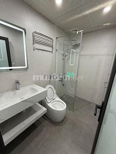 Hình ảnh Bán CHCC Đường Láng, giá 7.2 tỷ, 68m2, mới đẹp ở luôn