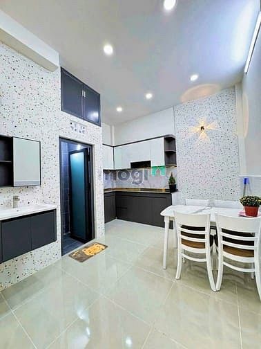 Hình ảnh Nhà sổ hồng riêng 3 tầng 4PN Bùi Minh Trực Q8 60m2