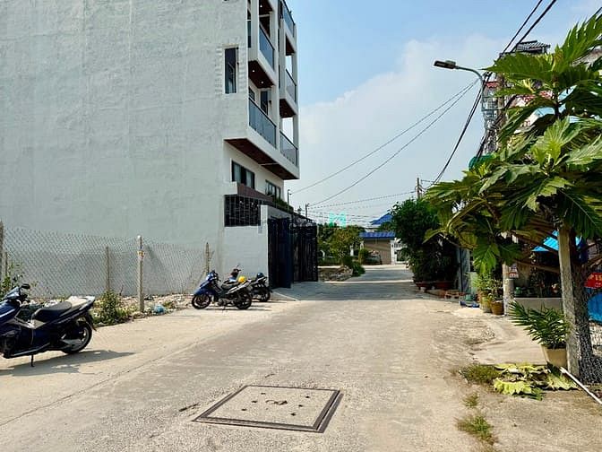 Hình ảnh Đất mặt tiền đường Thạnh Lộc 39, DT:4Mx23M, hướng tây bắc