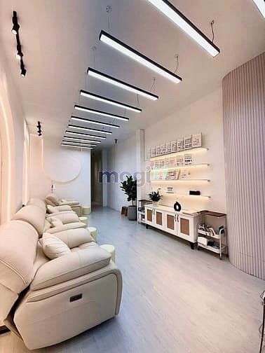 Hình ảnh Sang nhượng tiệm Nails - my - gội đầu (Trung tâm Quận 1) 250Tr