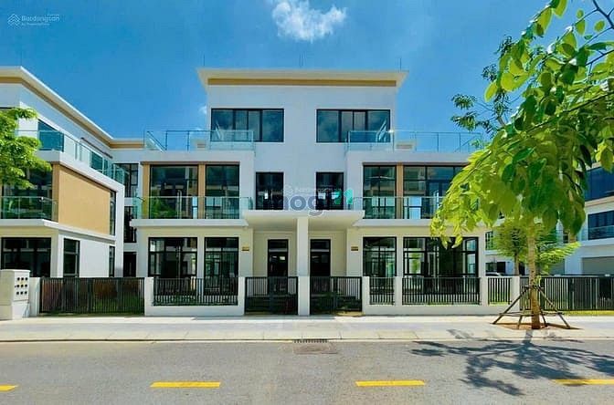 Hình ảnh Bán giá gốc Chủ Trang MB66.COM Chính Thức - MB 66 Uy Tín căn Biệt thự đơn lập 300m2 ngay Bến du thuyền
