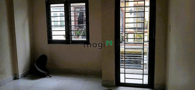 Hình ảnh Cho thuê nhà Linh Đông, diện tích 103m2, đường ô tô, giá rẻ