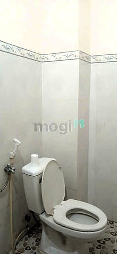 Hình ảnh Cho thuê nhà Linh Đông, diện tích 103m2, đường ô tô, giá rẻ